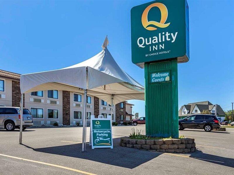 Quality Inn Saint Ignace Exterior foto