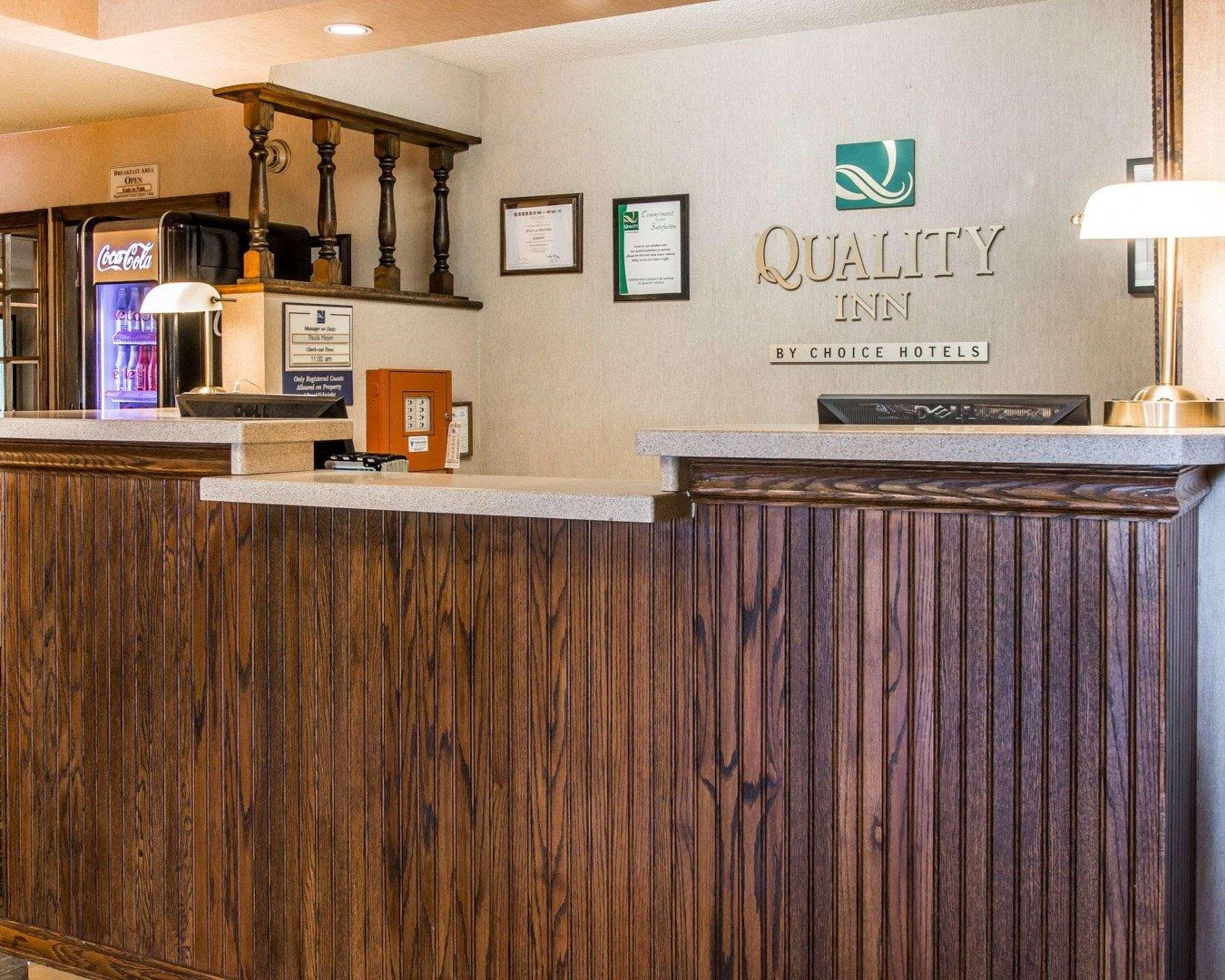 Quality Inn Saint Ignace Exterior foto