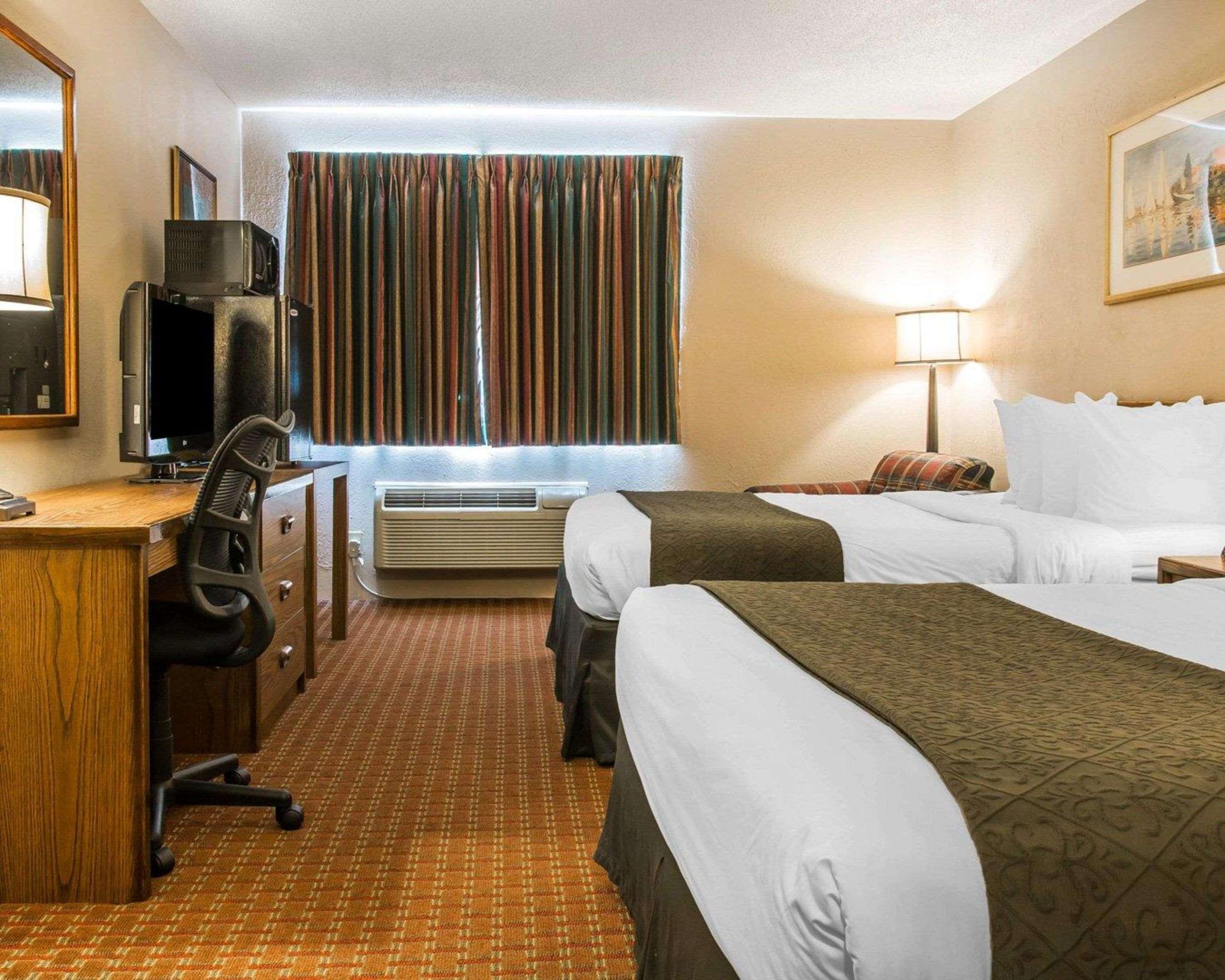Quality Inn Saint Ignace Exterior foto