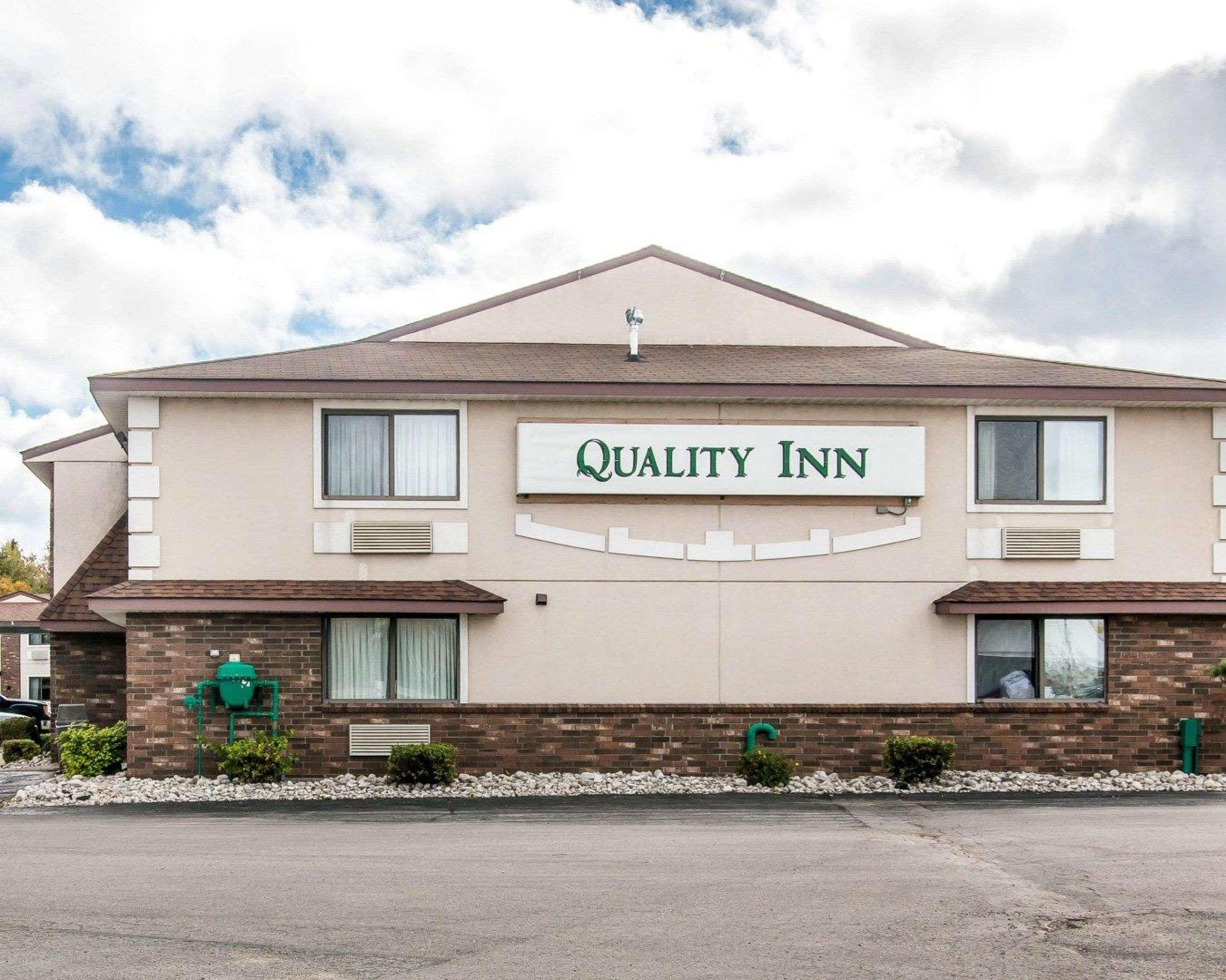 Quality Inn Saint Ignace Exterior foto
