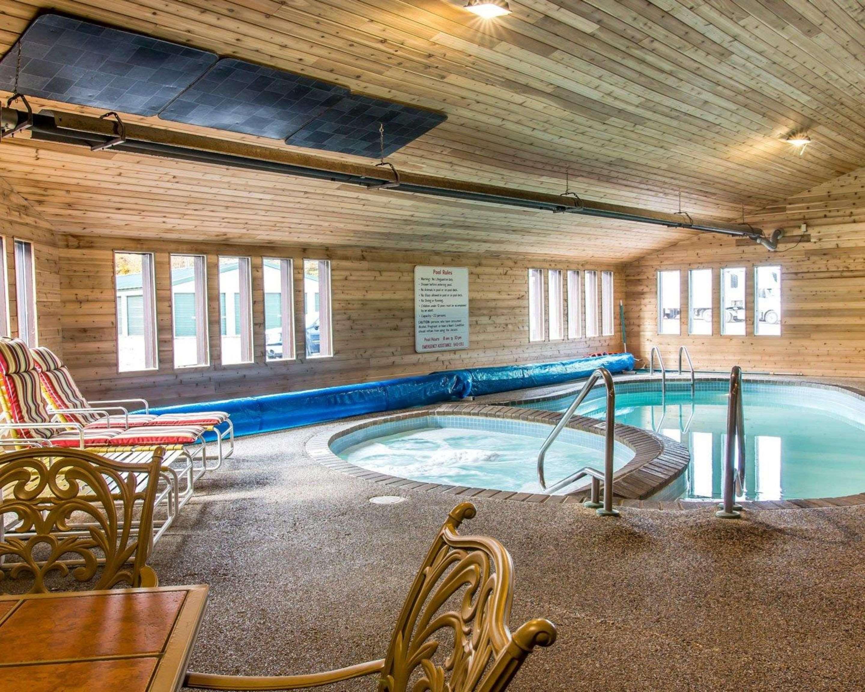 Quality Inn Saint Ignace Exterior foto