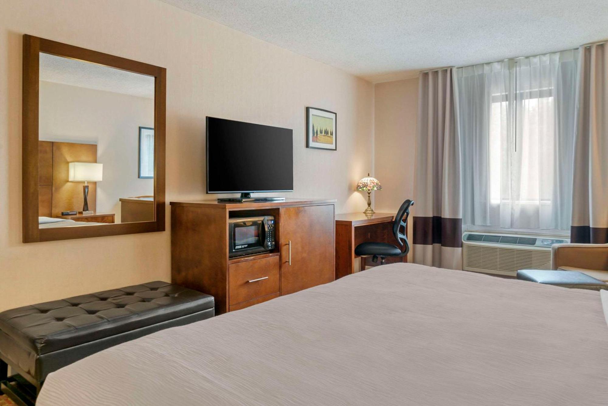 Quality Inn Saint Ignace Exterior foto